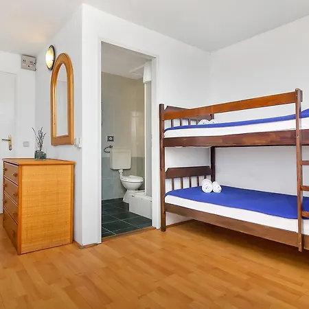 Quadruple Uvala Pokrivenik 2069h Vendégház Split